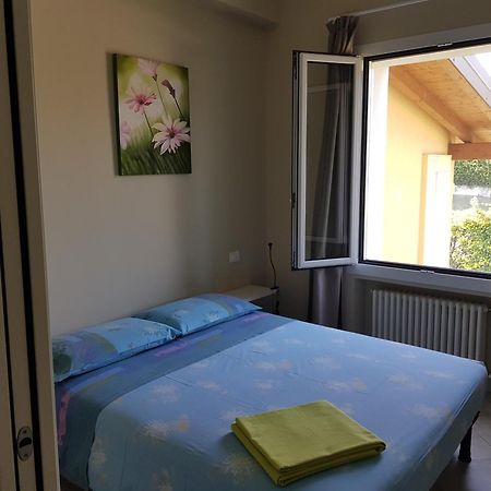 Graziosa Al Porto Villa Moniga del Garda Exterior foto