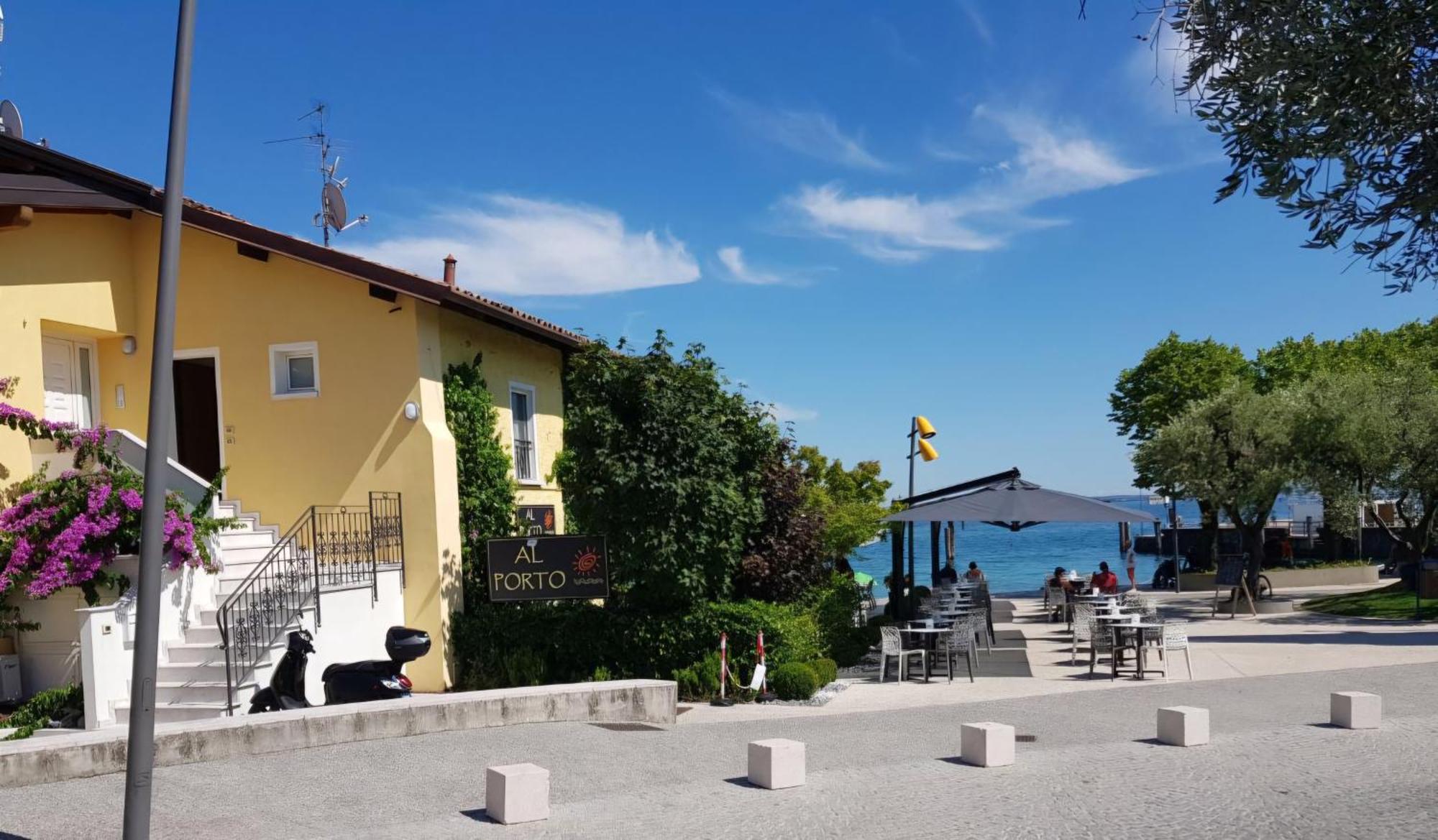 Graziosa Al Porto Villa Moniga del Garda Exterior foto